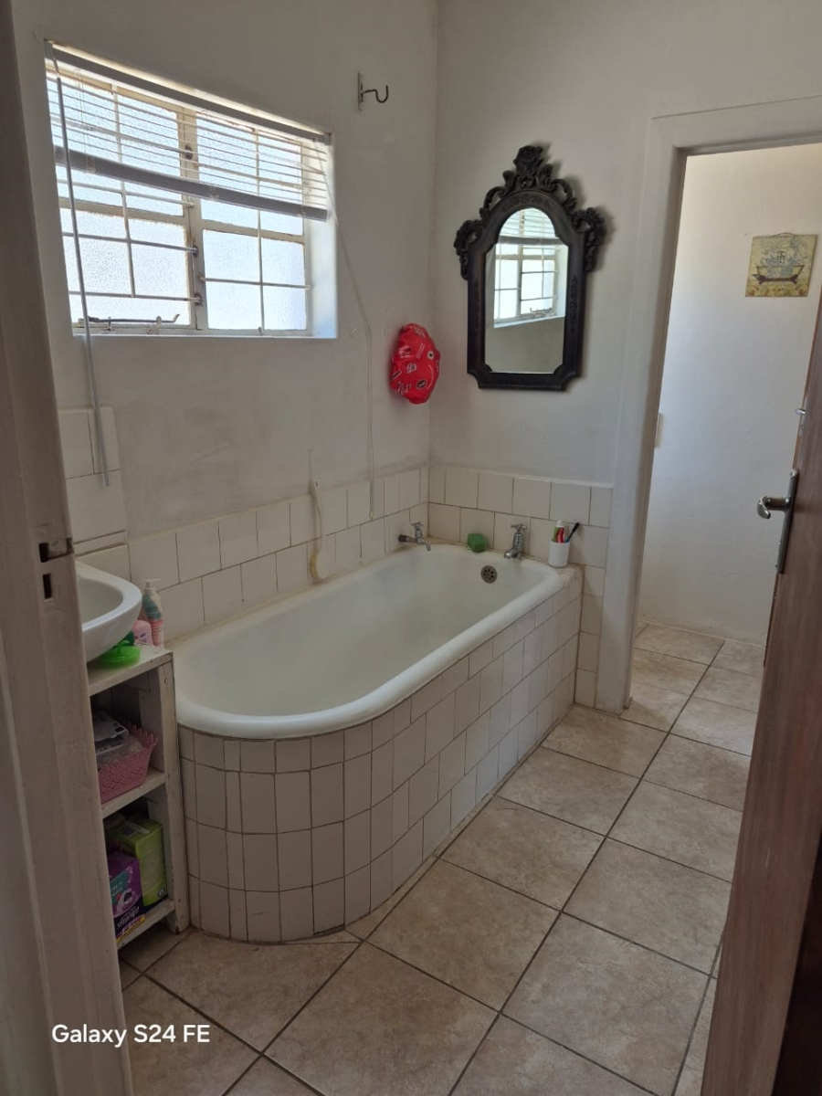 2 Bedroom Property for Sale in Richmond Northern Cape